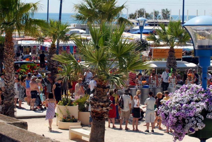 Saint-Pierre-la-Mer  T3 Vue Mer Et Plage, Avec Wifi Et Parking מראה חיצוני תמונה